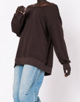 Μπλούζα Φούτερ αχνούδιαστο oversized με ανοιχτή λαιμόκοψη Dark brown
