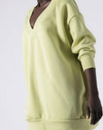 Μπλούζα φούτερ χνούδι oversized με "V" Lime