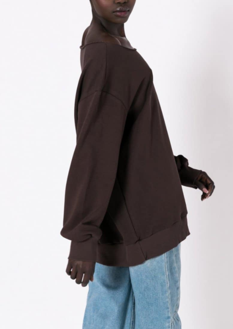 Μπλούζα Φούτερ αχνούδιαστο oversized με ανοιχτή λαιμόκοψη Dark brown