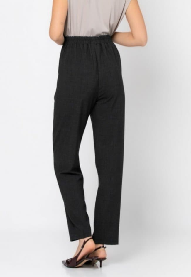 ΠΑΝΤΕΛΟΝΙ ΚΑΡΟ ΜΕ ΠΙΕΤΑ ΚΑΙ ΛΑΣΤΙΧΟ ΣΤΗΝ ΜΕΣΗ ΑΝΘΡΑΚΙ